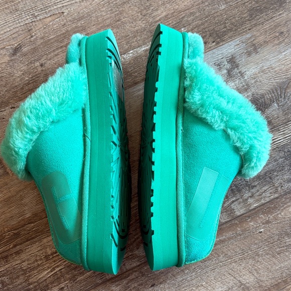 UGG Teal Fluffy Slippers - Picture 2 of 4